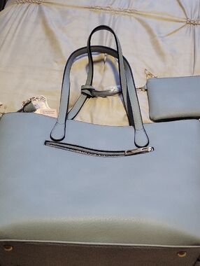 NWT Women’s Vegan Slate Lite Blue Tote Bag with Wristlet - Unbranded
